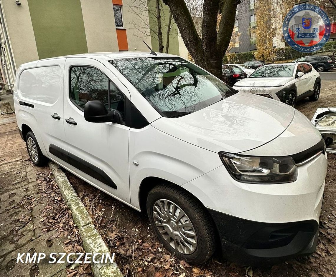 Poszedł z dziewczyną do jubilera, ukradł biżuterię i kluczyki do auta, którym odjechał z parkingu Poszedł z dziewczyną do jubilera, ukradł biżuterię i kluczyki do auta, którym odjechał z parkingu