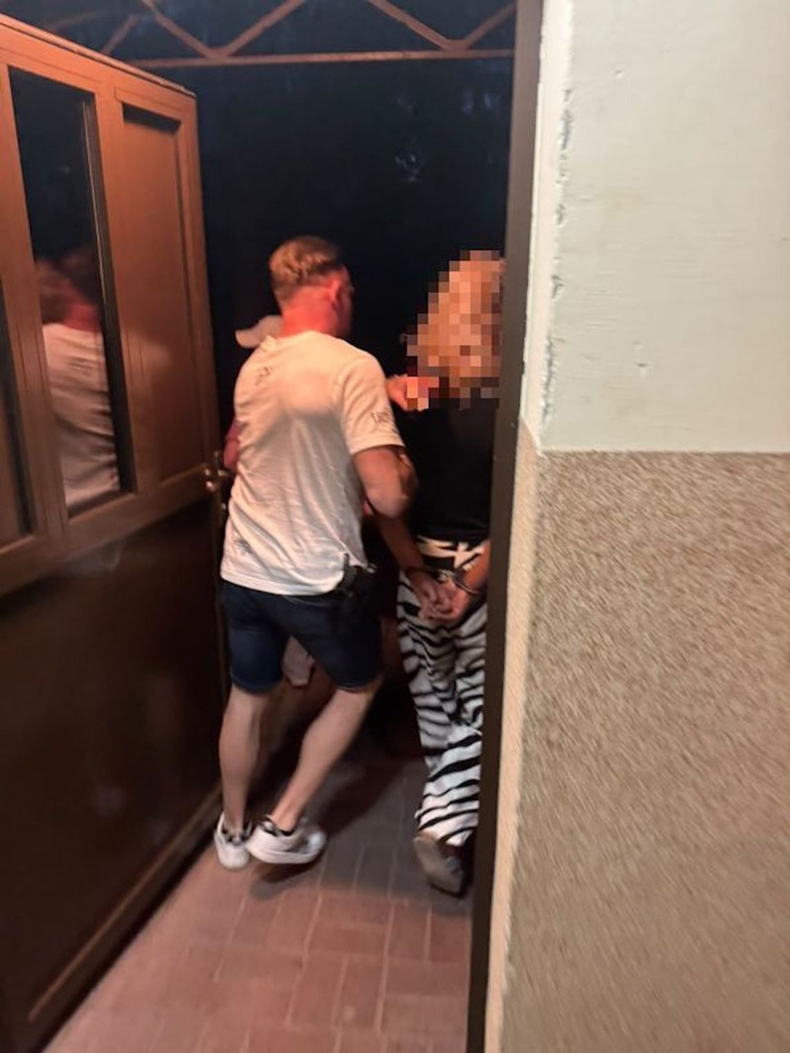 Poszła w odwiedziny do znajomej. Ukradła złotą biżuterię za ponad 12 tys. zł Poszła w odwiedziny do znajomej. Ukradła złotą biżuterię za ponad 12 tys. zł