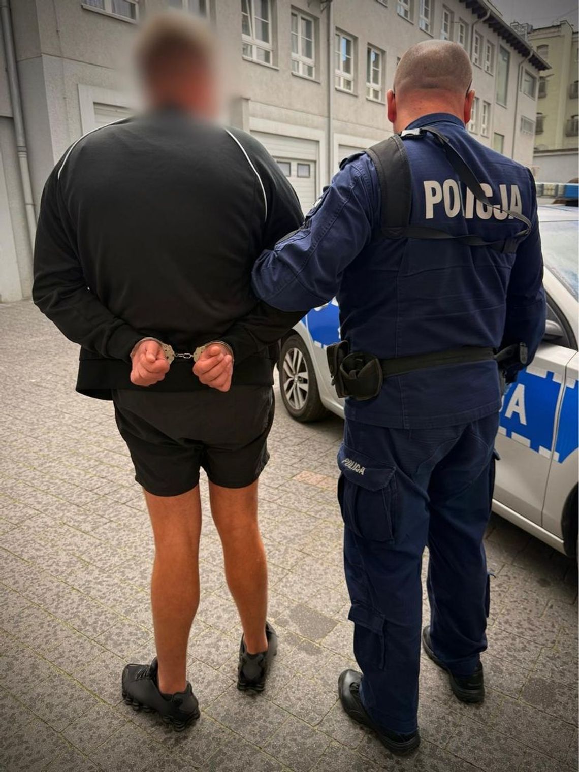 Poszukiwany recydywista wpadł z prawie 7 kg narkotyków. Część trzymał w zamrażarce Poszukiwany recydywista wpadł z prawie 7 kg narkotyków. Część trzymał w zamrażarce