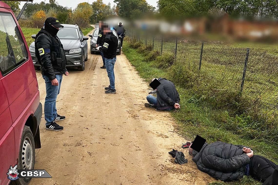 Poszukiwany za podwójne morderstwo "Marek z Marek" zatrzymany. Udana akcja CBŚP [WIDEO, FOTO]