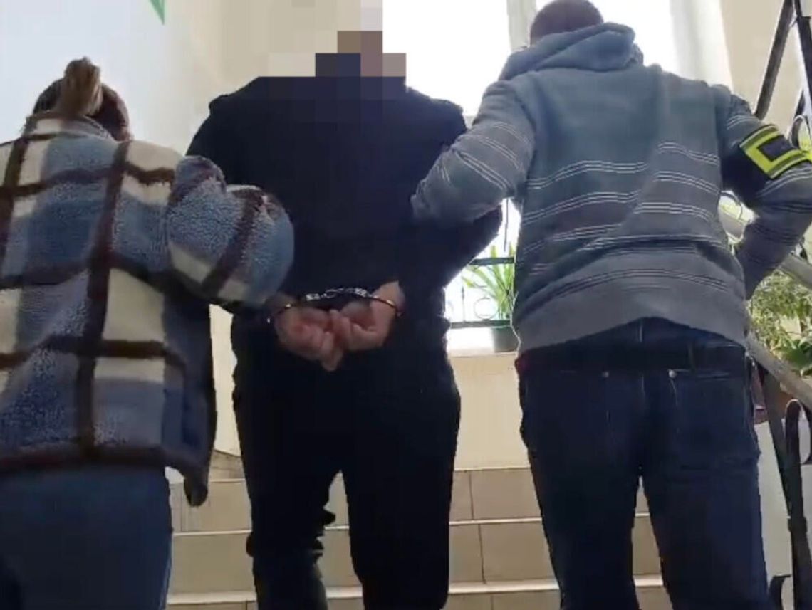 Potrącił kobietę na pasach i uciekł. Policjanci namierzyli go jeszcze tego samego dnia Potrącił kobietę na pasach i uciekł. Policjanci namierzyli go jeszcze tego samego dnia
