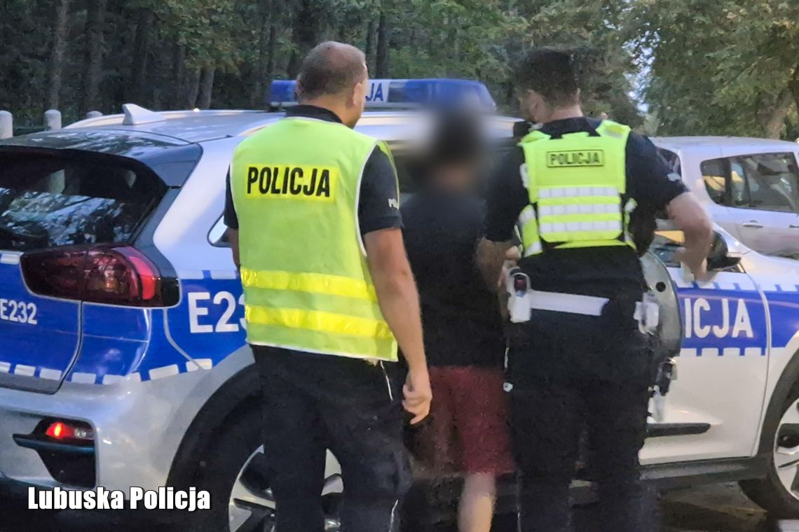Prowadził naćpany, wpadł przez brak pasów. Po odbiór auta przyjechał... poszukiwany właściciel Prowadził naćpany, wpadł przez brak pasów. Po odbiór auta przyjechał... poszukiwany właściciel