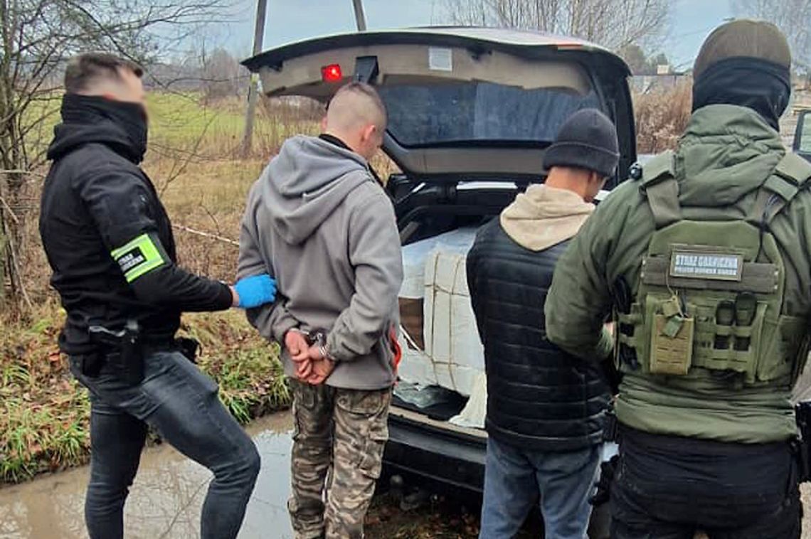 Przemycali papierosy balonem meteorologiczny. Straż Graniczna zatrzymała dwóch mężczyzn