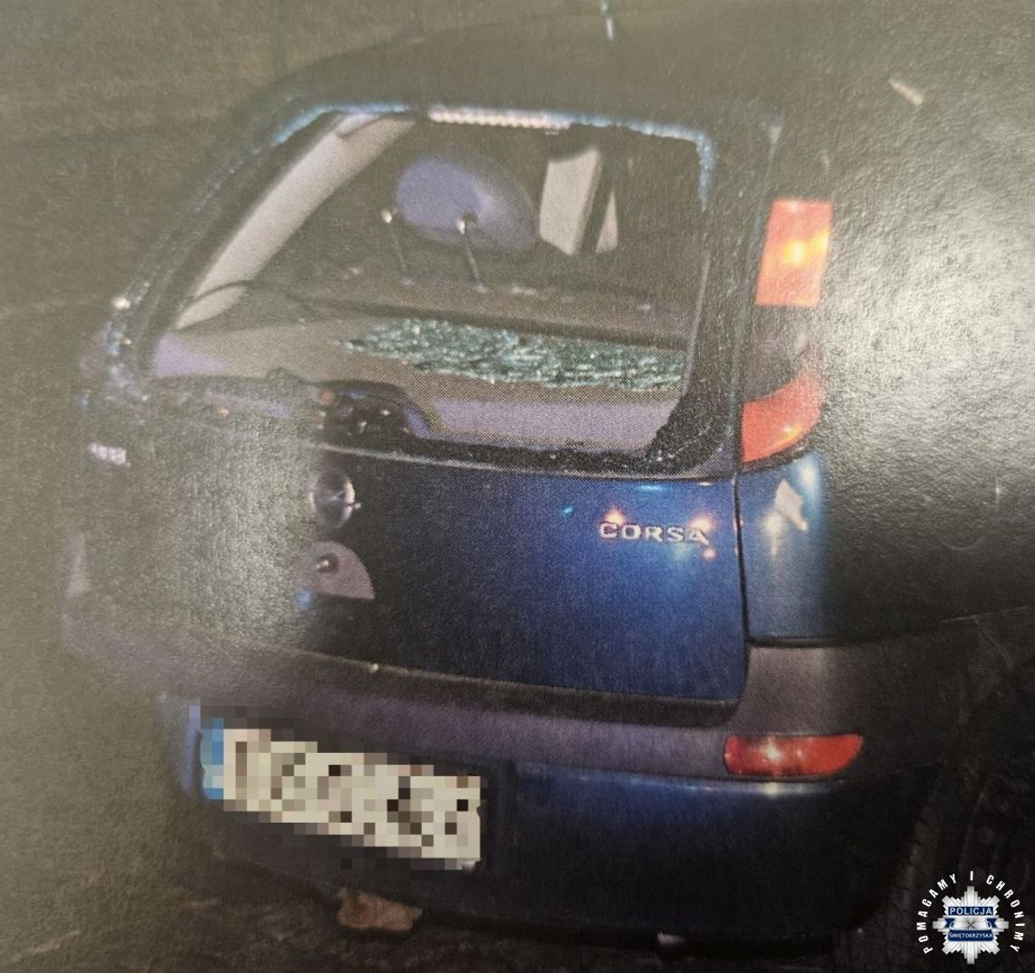 Przez osiedle jechało auto z wybitą szybą. Za kierownicą pijany kierowca z dożywotnim zakazem Przez osiedle jechało auto z wybitą szybą. Za kierownicą pijany kierowca z dożywotnim zakazem