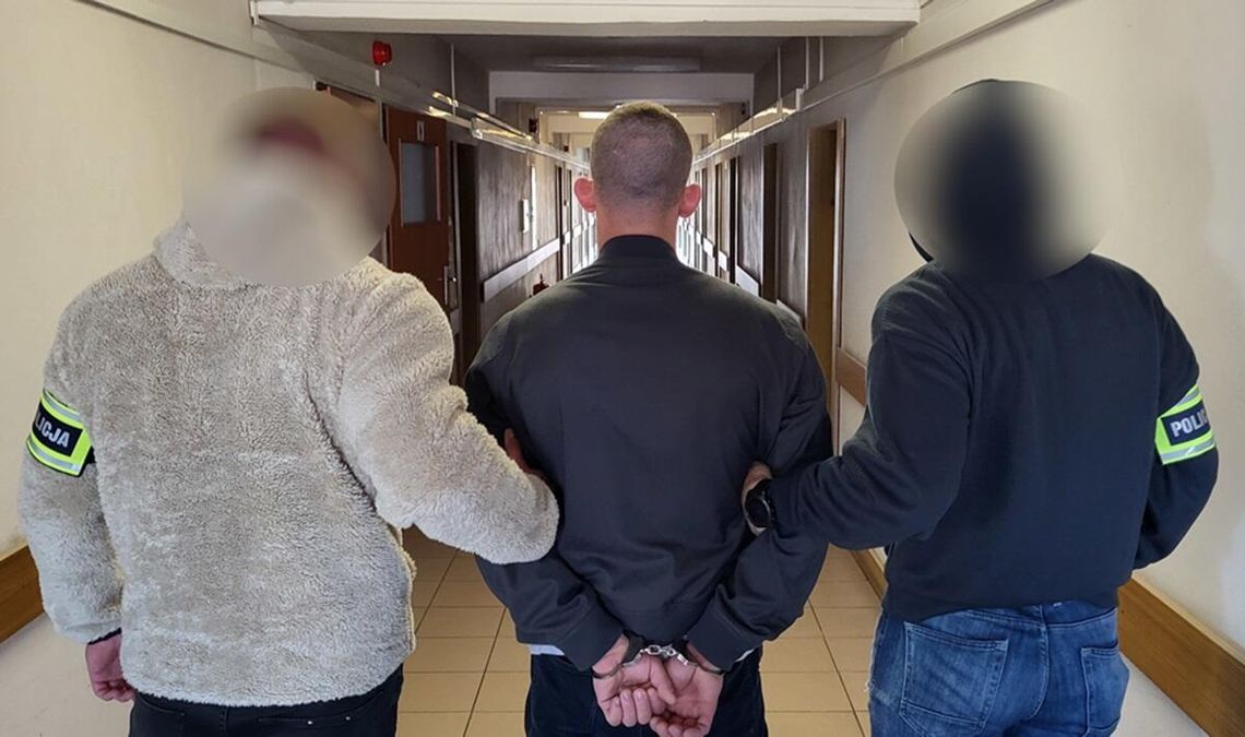 Przez ponad rok ukrywał się przed policją. Namierzyli kryjówkę 34-latka i zatrzymali go o poranku