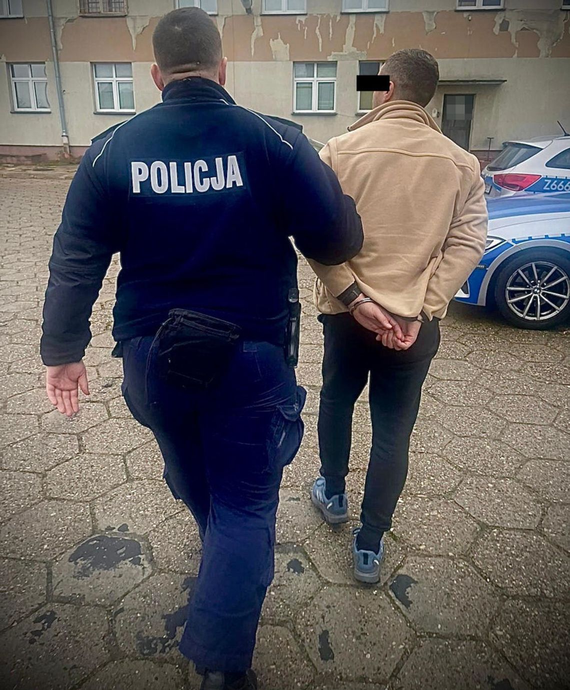 Przyjechał naćpany do firmy, ludzie wezwali policję. Zamiast do pracy, trafił do celi