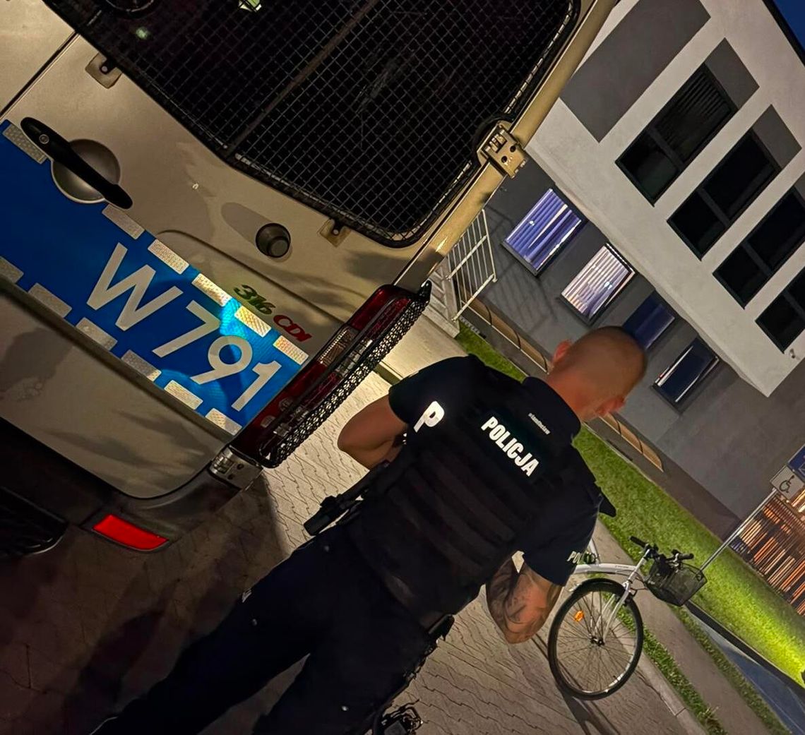 Przyjechał rowerem sprawdzić trzeźwość. Miał 2,2 promila i po dmuchnięciu chciał odjechać Przyjechał rowerem sprawdzić trzeźwość. Miał 2,2 promila i po dmuchnięciu chciał odjechać
