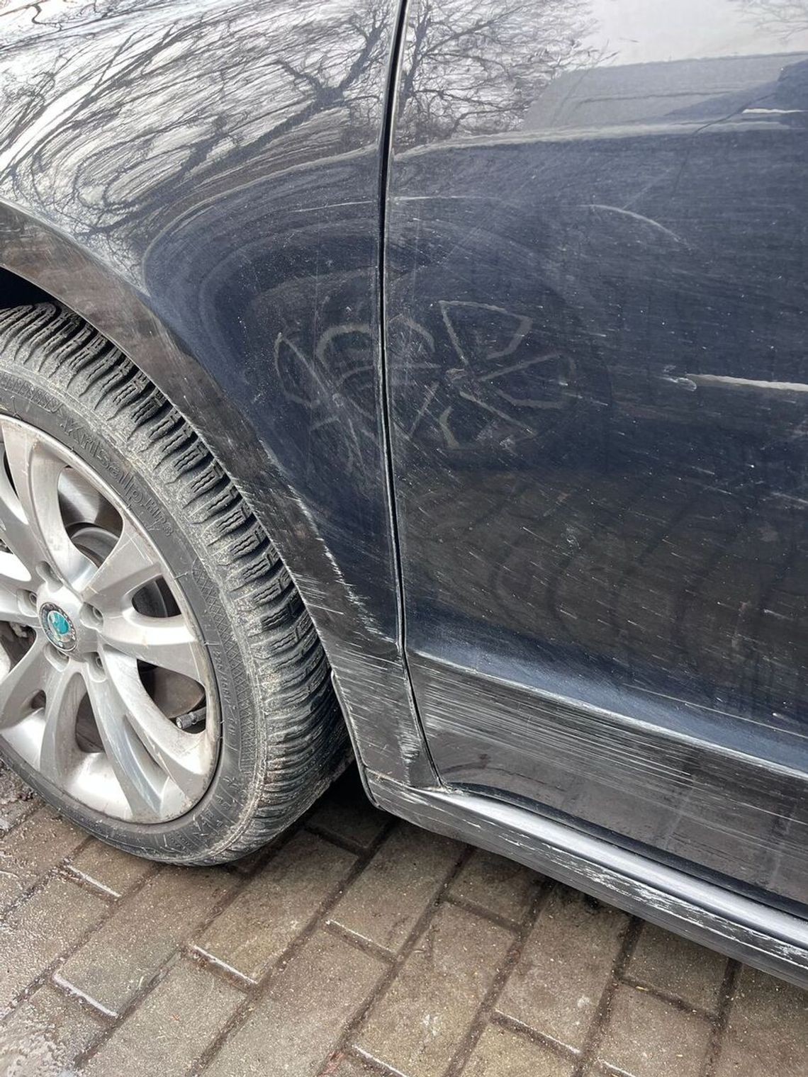 Przyjechała autem na egzamin prawa jazdy i znowu nie zdała. Wpadła, bo stuknęła na parkingu