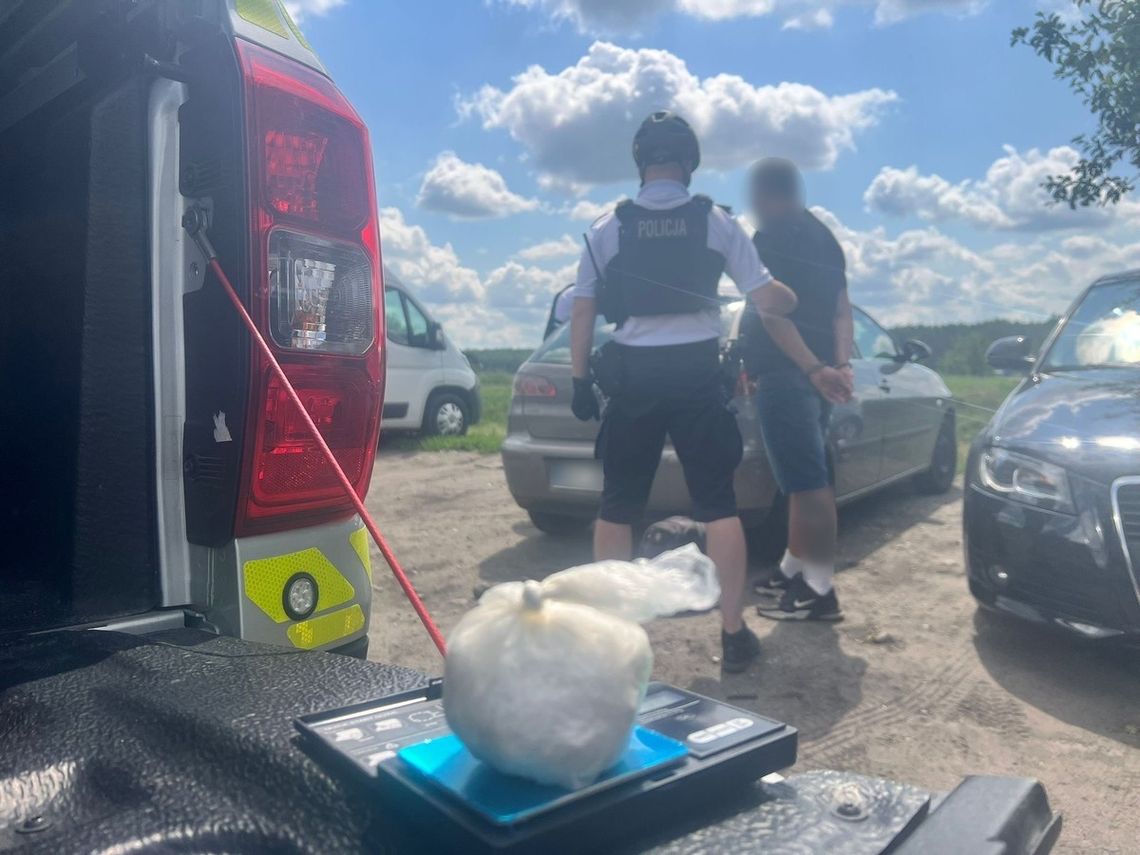 Przyjechali "na ryby", ale nie mieli wędek. Policjanci byli czujni i znaleźli przy nich narkotyki