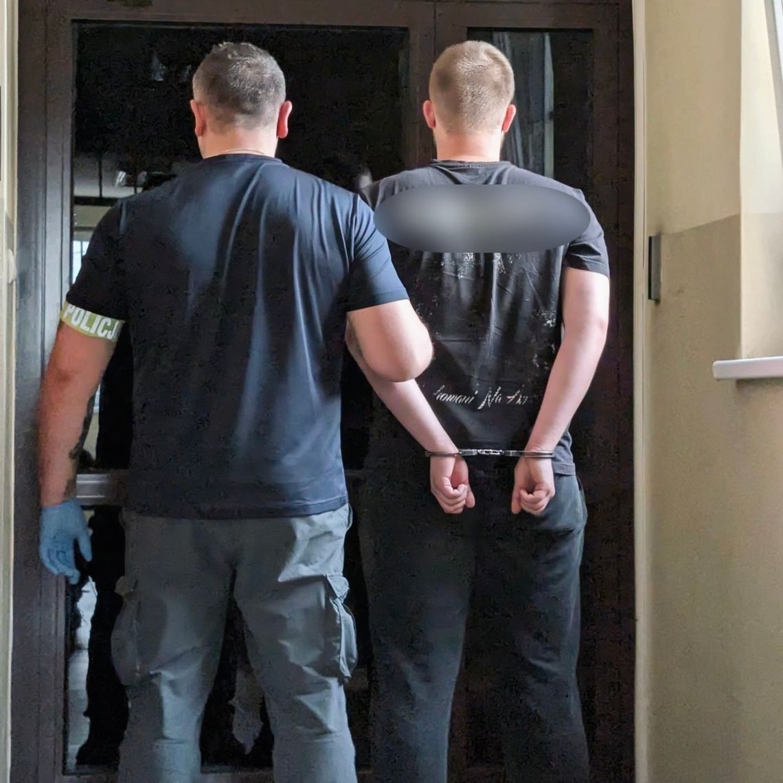 Pseudokibice pobili się pod sceną na dniach miasta. Policja zatrzymała 6 mężczyzn Pseudokibice pobili się pod sceną na dniach miasta. Policja zatrzymała 6 mężczyzn