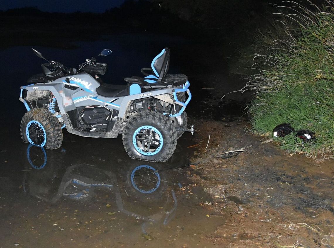 Quad spadł ze skarpy do Wisły. Dwie osoby trafiły do szpitala