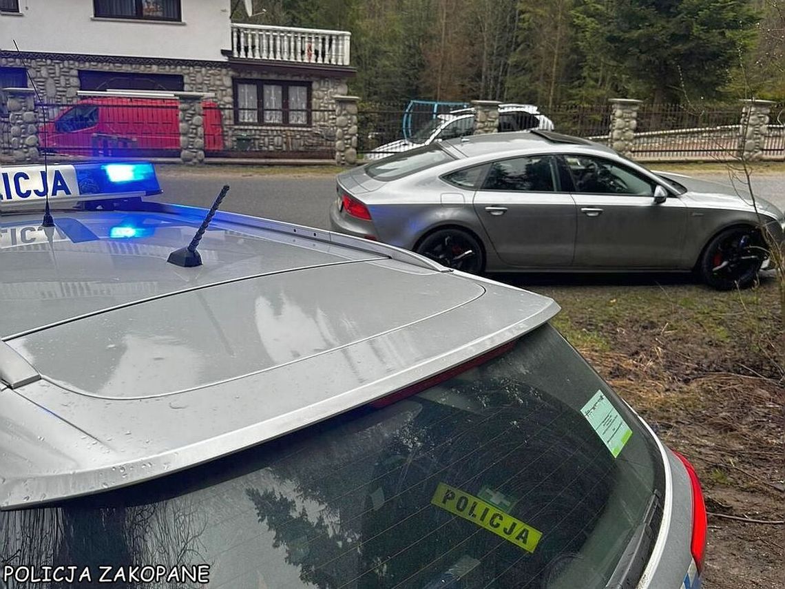 Rano czuł się dobrze i wsiadł za kółko, ale wcale nie był trzeźwy. Wydmuchał prawie pół promila i pożegnał się z prawkiem