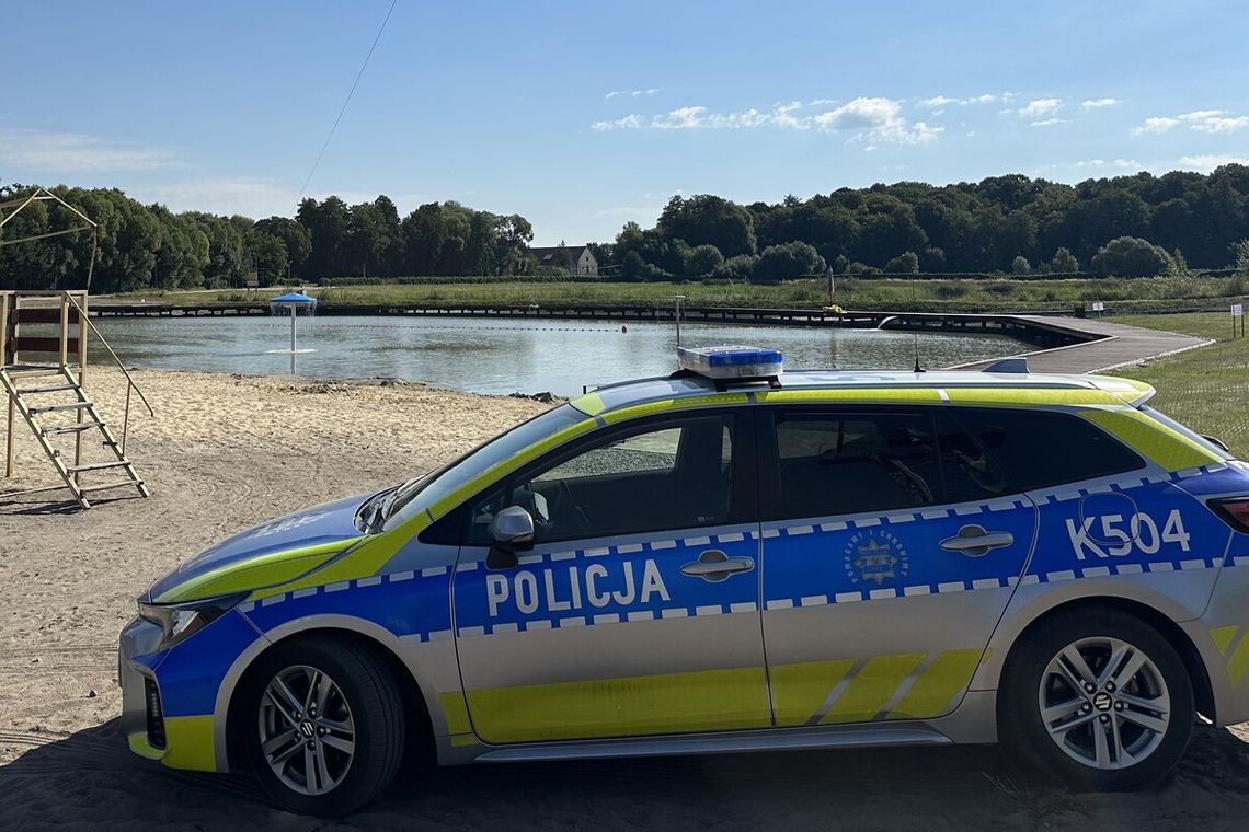 Ratownik wyciągnął z wody tonącą 36-latkę. Przyszła na kąpielisko mając ponad 5 promili we krwi Ratownik wyciągnął z wody tonącą 36-latkę. Przyszła na kąpielisko mając ponad 5 promili we krwi