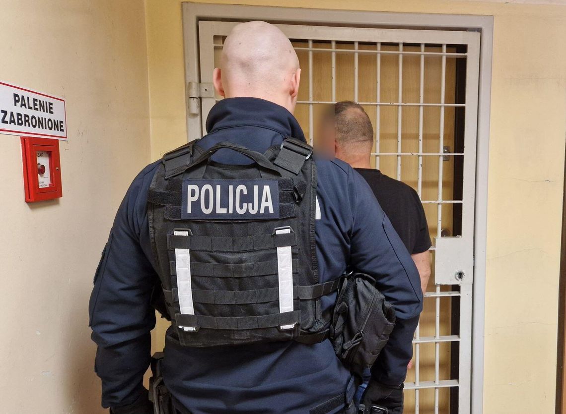 Recytował wyuczone dane, by uniknąć więzienia. Zdradziły go promile i policyjny system