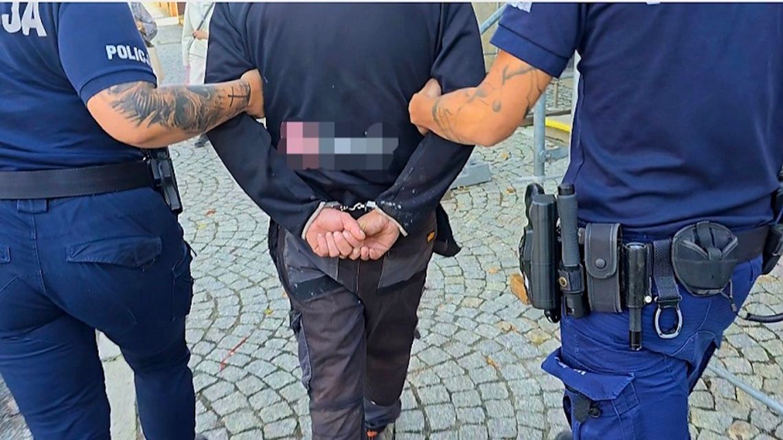 Rodzina brutalnie pobiła 18-latkę. Wśród napastników ojciec i córka Rodzina brutalnie pobiła 18-latkę. Wśród napastników ojciec i córka