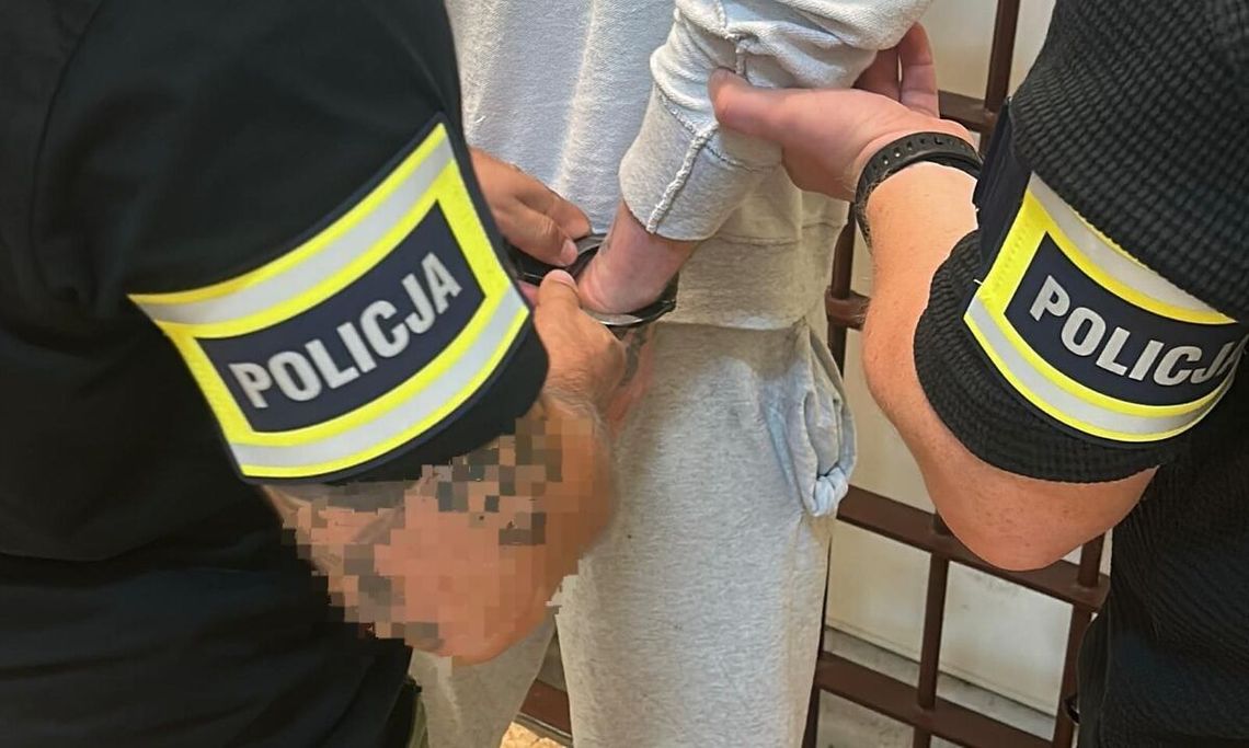 Rozbił BMW i uciekł z miejsca kolizji, przewożąc 5-letniego syna. Miał blisko 2 promile Rozbił BMW i uciekł z miejsca kolizji, przewożąc 5-letniego syna. Miał blisko 2 promile