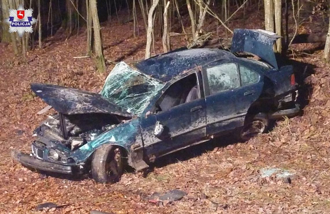 Rozbił BMW i uciekł z miejsca wypadku, zostawiając ciężko rannego kolegę w aucie