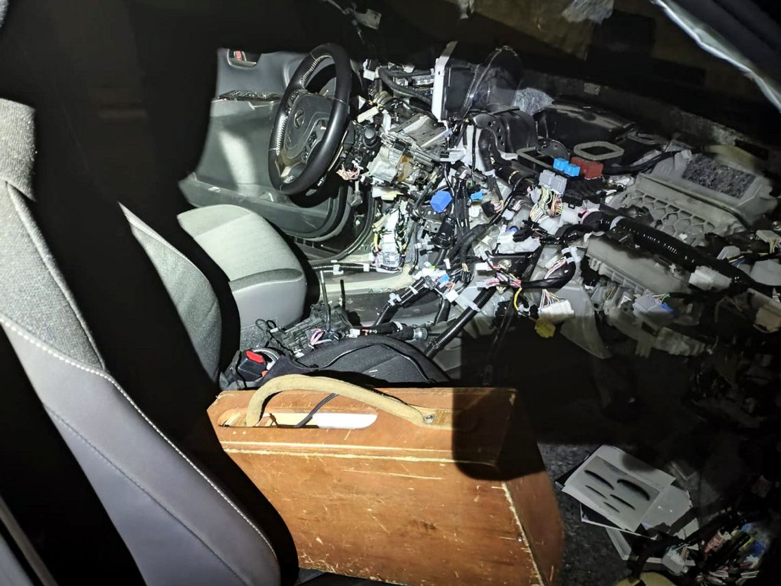 Rozbity gang złodziei samochodów. Specjalizowali się w kradzieży koreańskich i japońskich aut