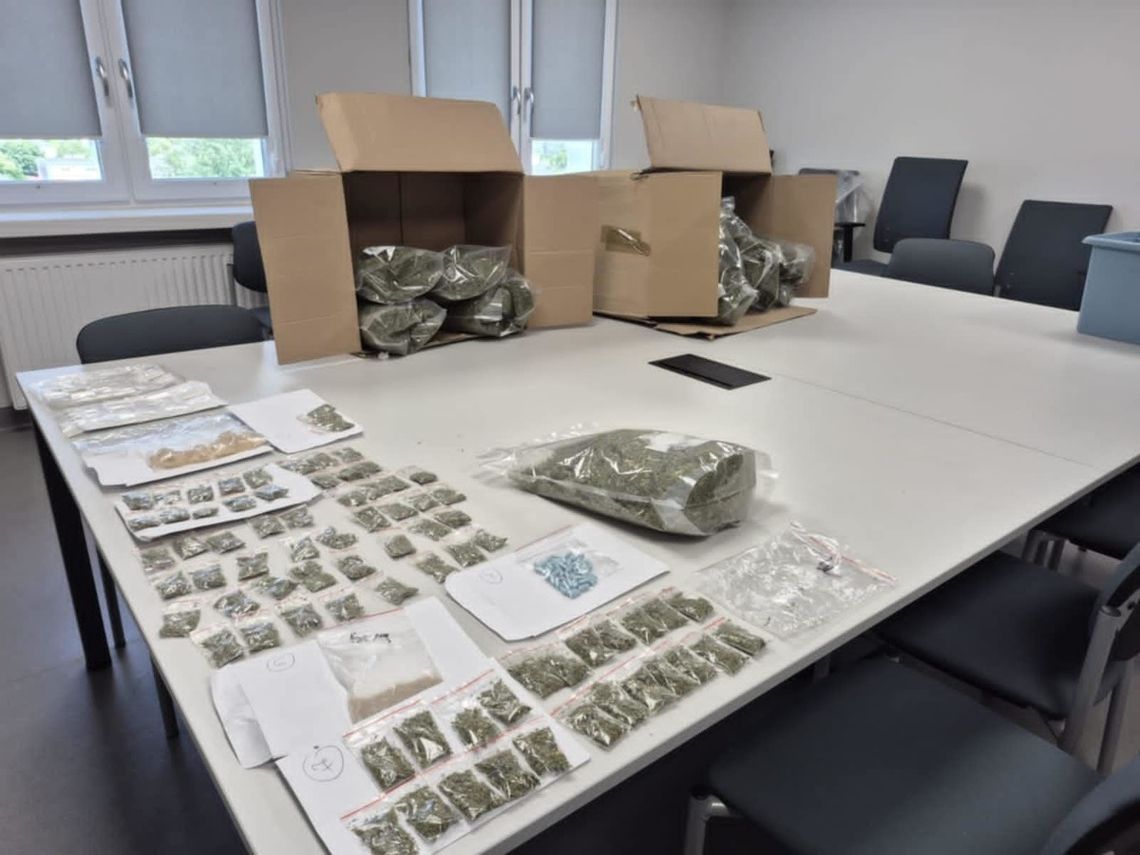 Rozpracowywali go przez kilka miesięcy. 42-latek handlował narkotykami na dużą skalę. Już 17 osób zatrzymanych