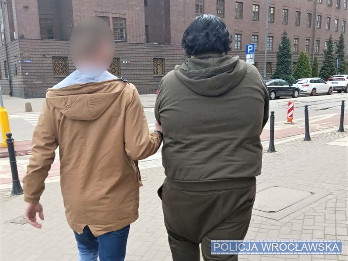 Ścigany listem gończym Niemiec zatrzymany we Wrocławiu. 25-latek wyłudził znaczne sumy pieniędzy
