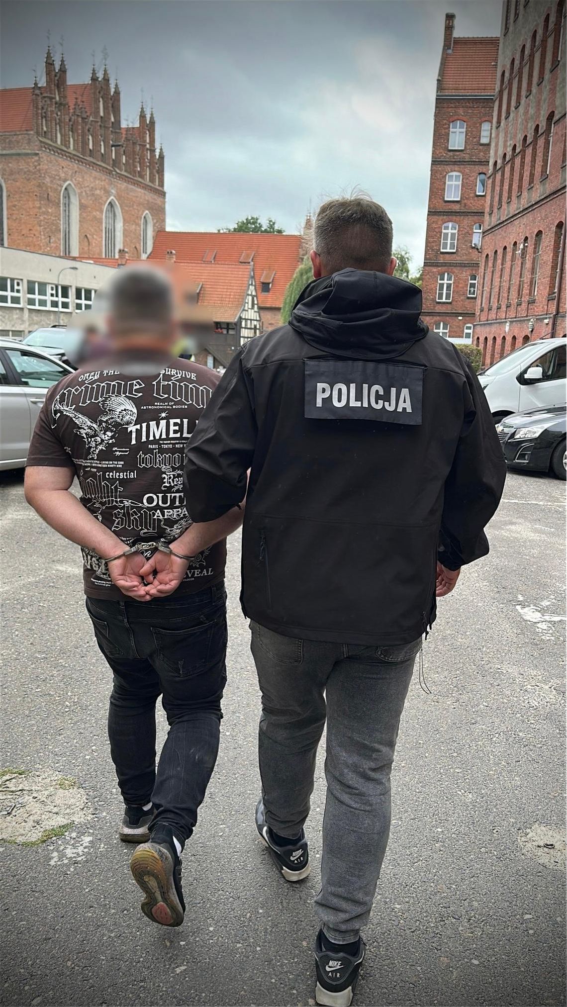 Ścigany pięcioma listami gończymi obywatel trzech państw zatrzymany. Ukrywał się od kilku lat