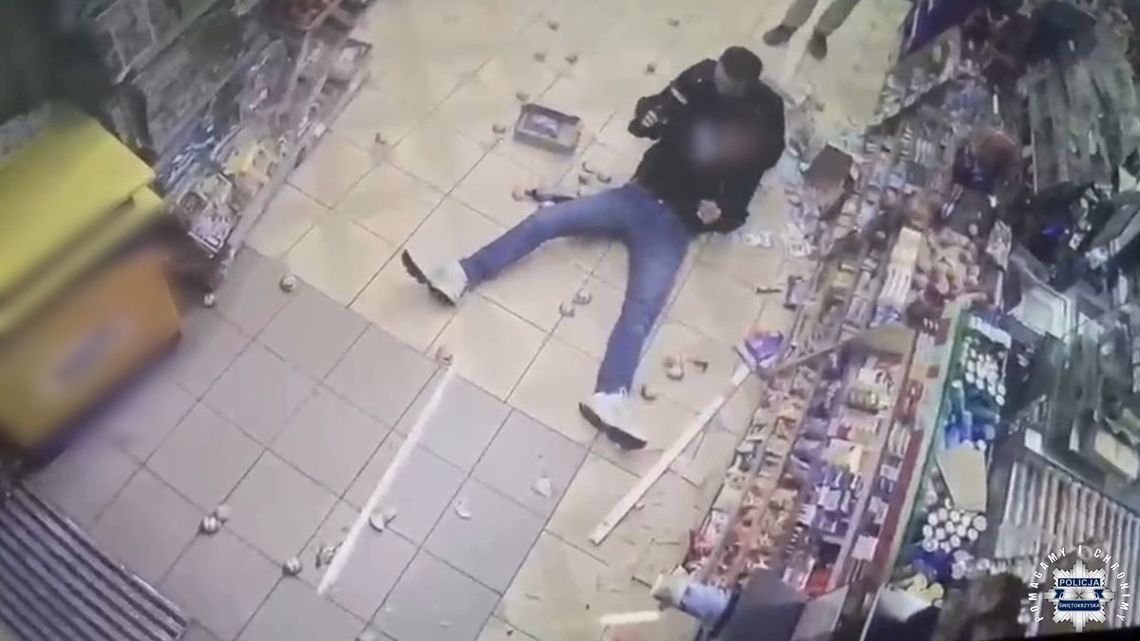 Skakał po samochodach, potem demolował sklep. Policjant obezwładnił pijanego 29-latka [WIDEO]