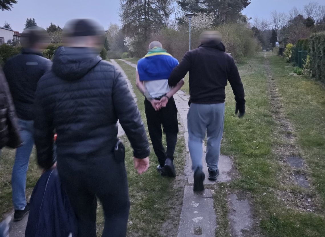 Skazany na więzienie 28-latek zamieszkał na działkach. Był przekonany, że tu go nie znajdą