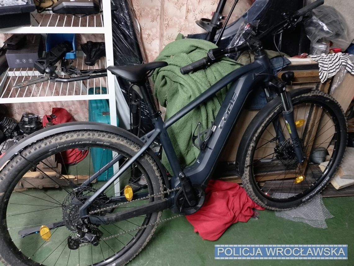 Skradzione w Niemczech rowery elektryczne trafiały do garażu 20-latka. Odpowie za paserstwo