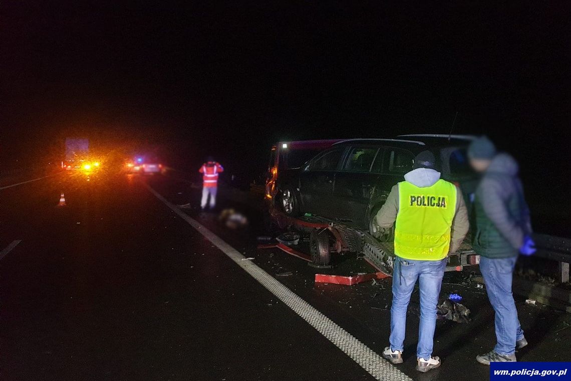 Śmiertelny wypadek na drodze ekspresowej. Zginął kierowca stojącej na poboczu lawety