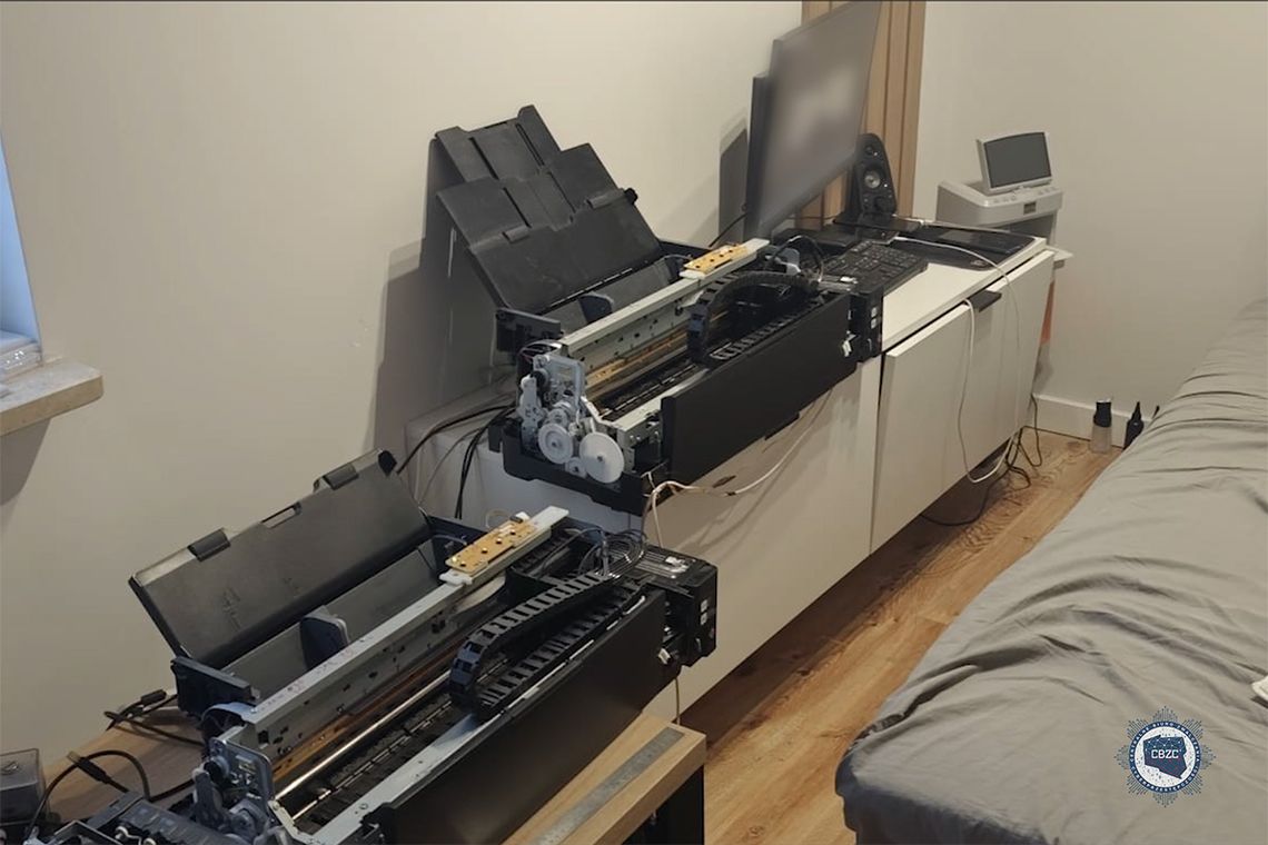 Specjalista IT z ukraińskich służb fałszował polskie 500-złotówki. Rozbito potężną grupę przestępczą