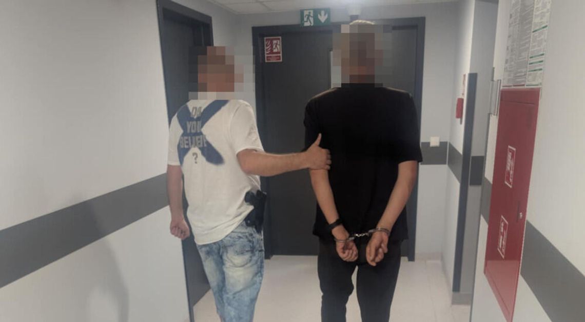 Spłoszony złodziej porzucił auto na miejscu przestępstwa. Dzień później chciał odebrać je z komendy