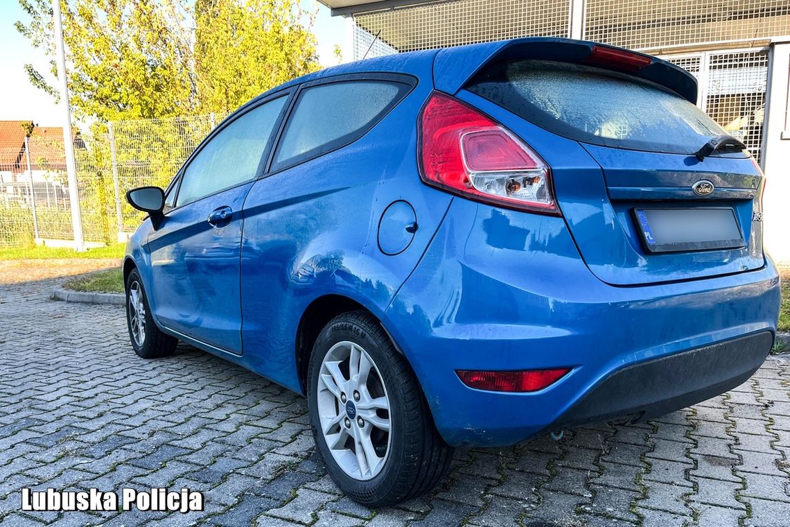 Sprzedał Forda, ale zostawił sobie kluczyk. Dwa dni później ukradł auto nowej właścicielce Sprzedał Forda, ale zostawił sobie kluczyk. Dwa dni później ukradł auto nowej właścicielce