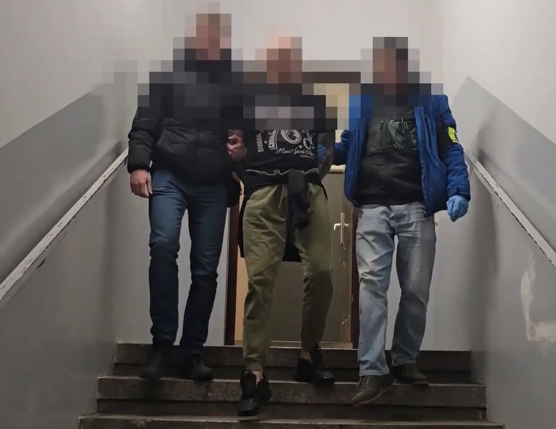 Staruszka brutalnie pobita dla stu złotych. Sprawca uderzył z pięści i kopnął 90-latkę w twarz Staruszka brutalnie pobita dla stu złotych. Sprawca uderzył z pięści i kopnął 90-latkę w twarz