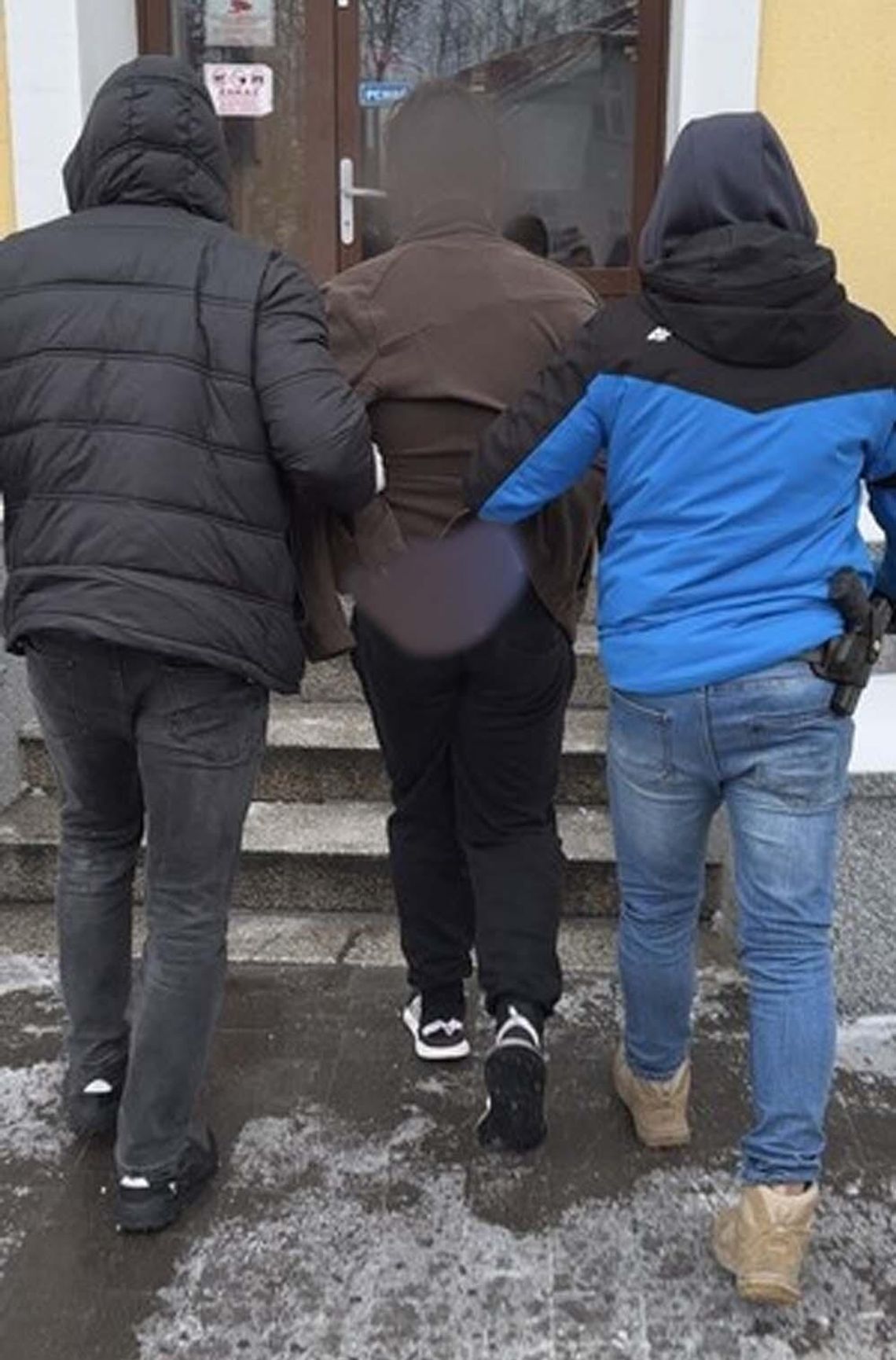 Straszył, że podłożył bombę w jednostce policji. Został błyskawicznie namierzony i zatrzymany