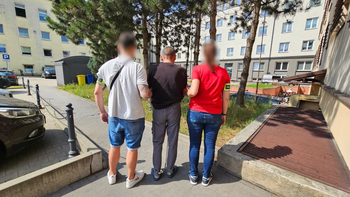 Strzelał z wiatrówki do kobiety, innej przyłożył nóż do brzucha. Agresor w rękach policji Strzelał z wiatrówki do kobiety, innej przyłożył nóż do brzucha. Agresor w rękach policji
