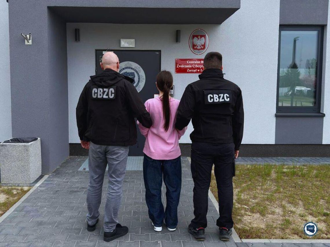 Szajka obcokrajowców perfidnie oszukiwała Polaków. Co najmniej 55 osób straciło prawie 2,5 mln zł