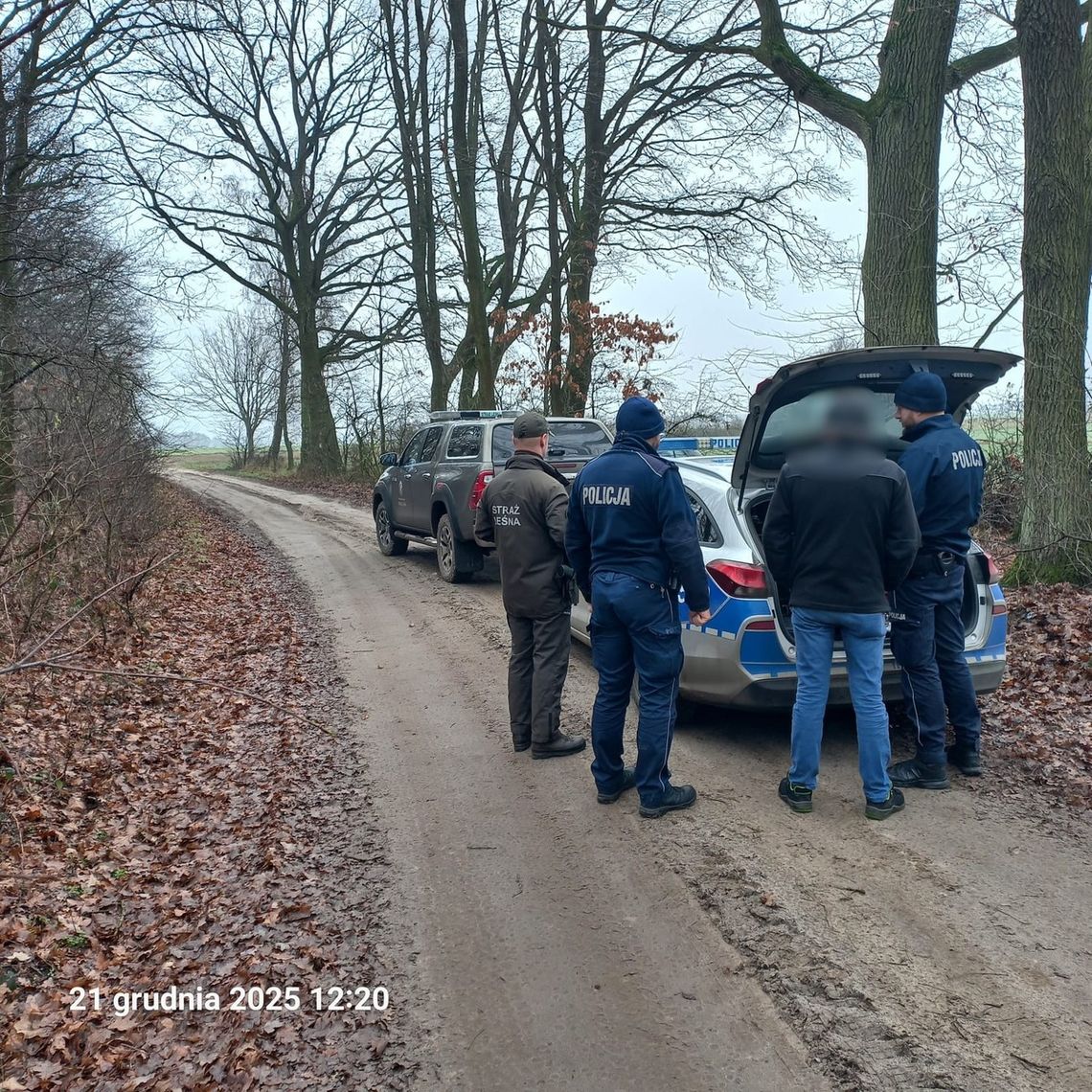 Ten sam samochód, dwaj nietrzeźwi kierowcy i dwie godziny alkoholowej przygody