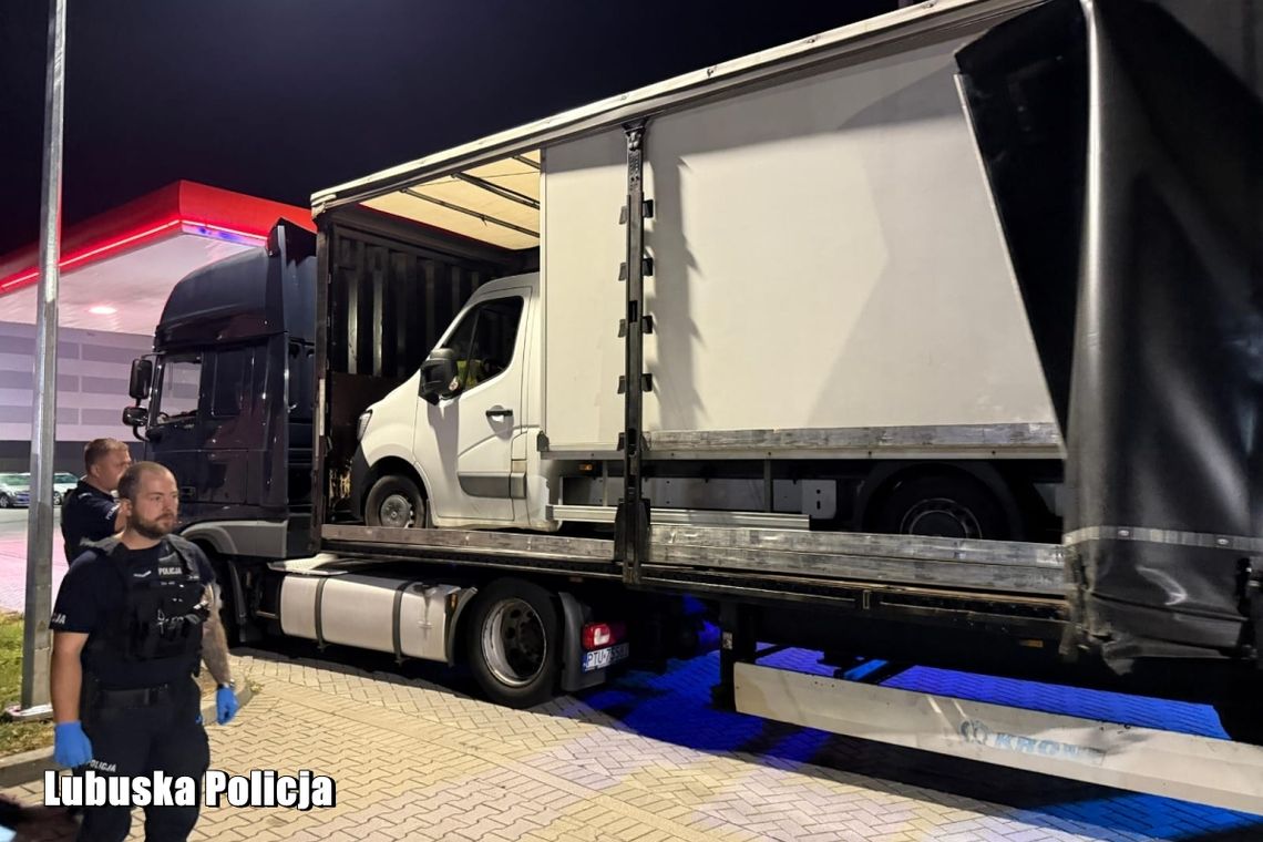 Tir przewoził w naczepie kradzione busy razem z ładunkiem. Wartość aż 400 tysięcy