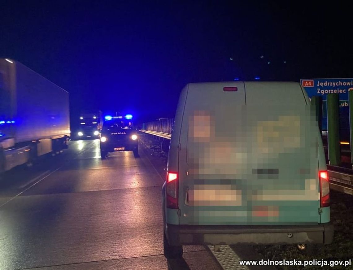 Totalnie nawalony 31-latek jechał autostradą pod prąd. Jeden z kierowców mu nie zjechał, zmusił do zatrzymania, a potem zabrał kluczyki