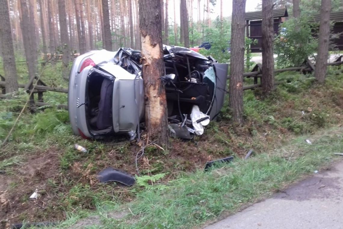 Tragedia na drodze. W wyniku wypadku zginęły dwie młode kobiety