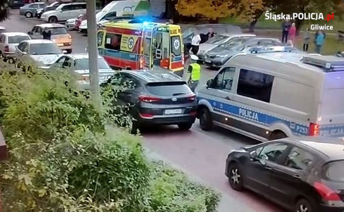 Tragedia na osiedlowej uliczce. 7-latek wbiegł pod auto, mimo reanimacji nie udało się go uratować