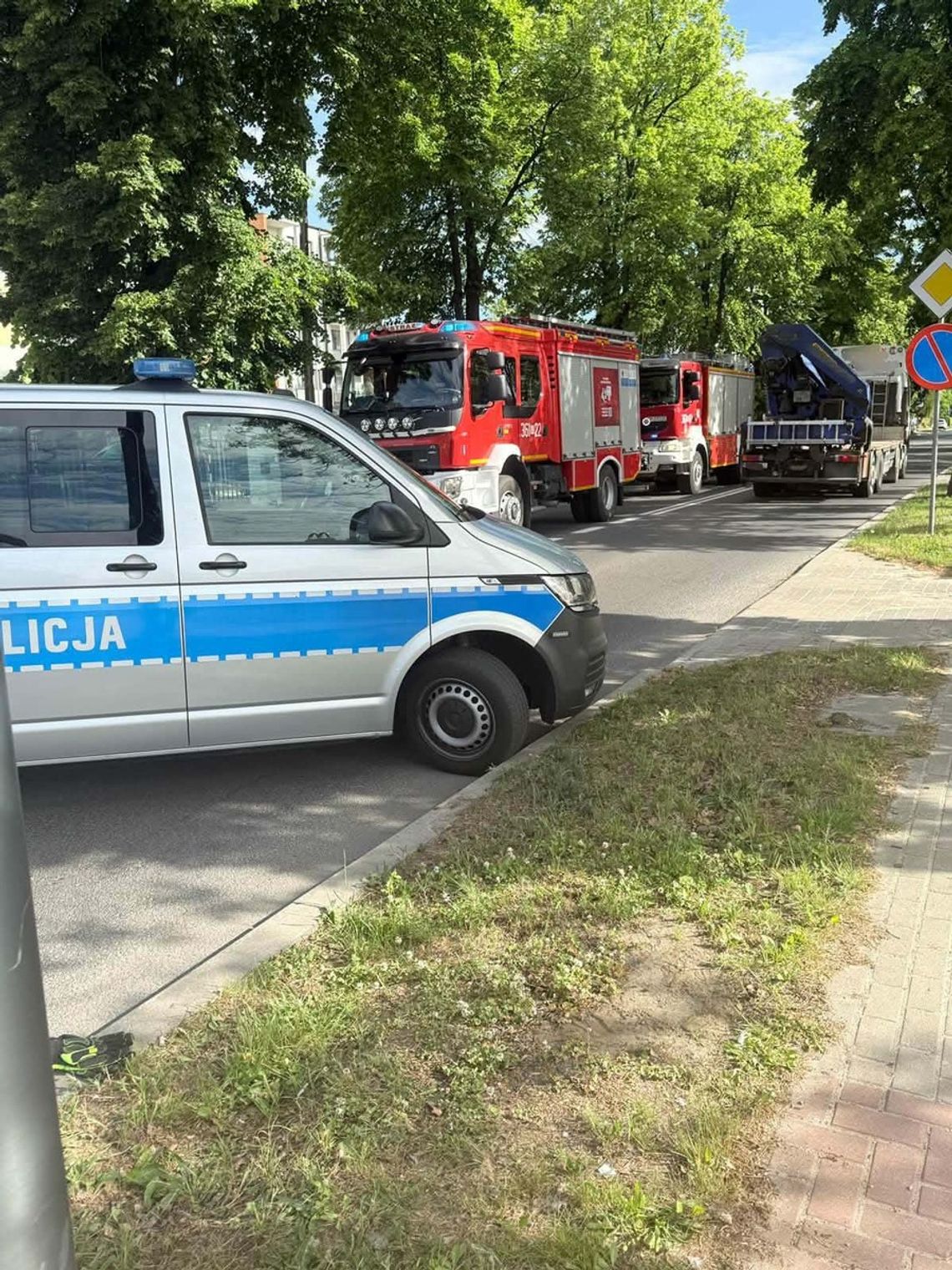 Tragedia na skrzyżowaniu w Płocku. Nie żyje 12-letnia rowerzystka potrącona przez ciężarówkę Tragedia na skrzyżowaniu w Płocku. Nie żyje 12-letnia rowerzystka potrącona przez ciężarówkę