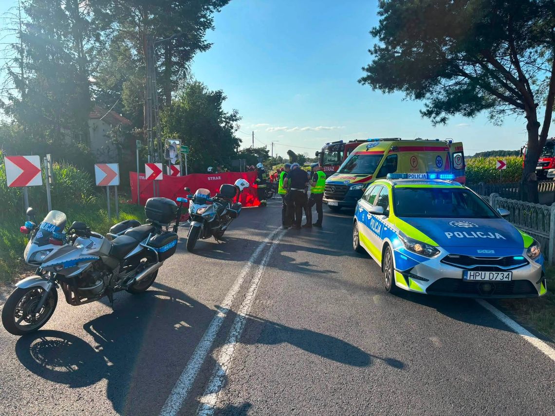 Tragiczny finał zderzenia dwóch motocykli. Jeden z mężczyzn nie przeżył wypadku Tragiczny finał zderzenia dwóch motocykli. Jeden z mężczyzn nie przeżył wypadku