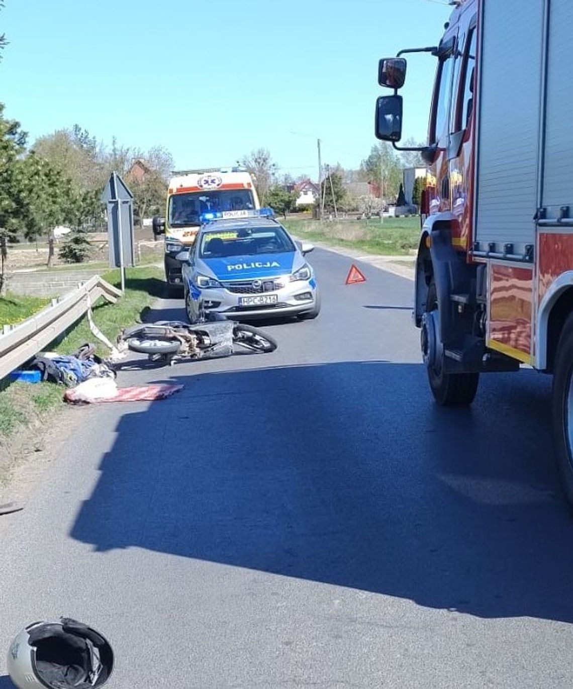 Tragiczny finał zderzenia Forda i Aprili. 54-letni mężczyzna nie przeżył wypadku
