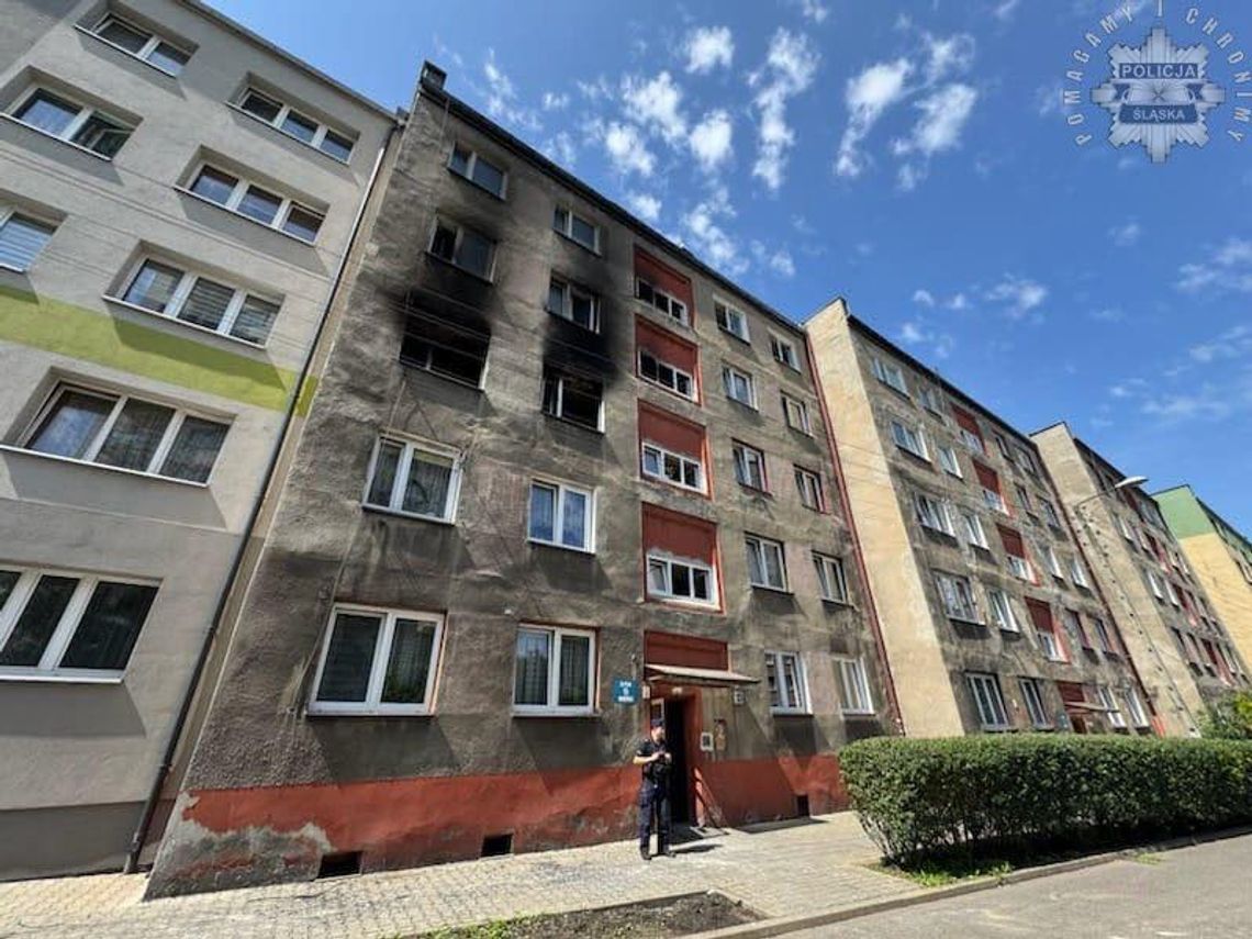 Tragiczny pożar bloku w Chorzowie. Mężczyzna zginął w płomieniach, jego partnerka wyskoczyła z okna