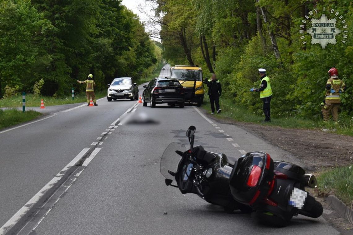 Tragiczny wypadek motocyklisty na Śląsku. Po gwałtownym hamowaniu zderzył się z osobówką