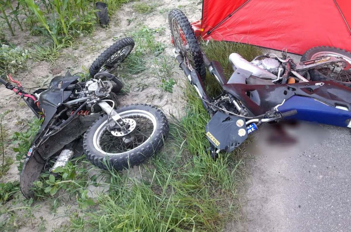 Tragiczny wypadek na drodze. 18-latek zginął w zderzeniu dwóch motocykli crossowych Tragiczny wypadek na drodze. 18-latek zginął w zderzeniu dwóch motocykli crossowych