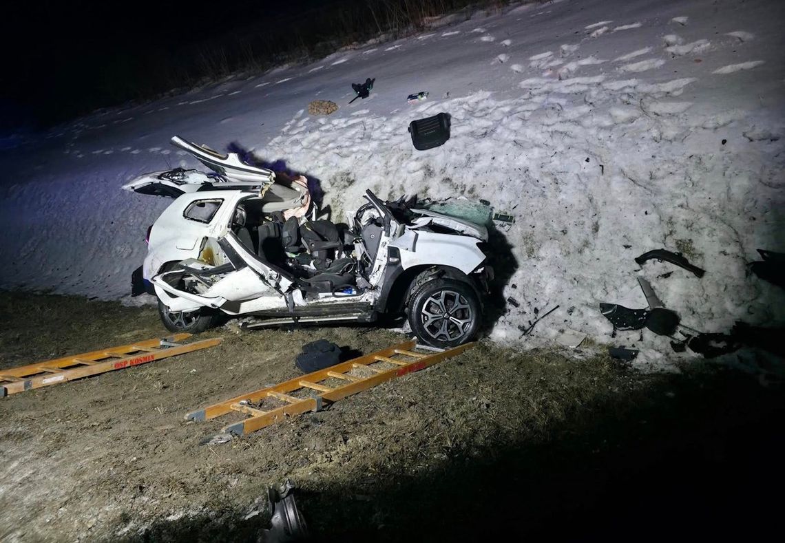 Tragiczny wypadek na krajowej pięćdziesiątce. Dwie osoby zginęły w zderzeniu Dacii z Porsche