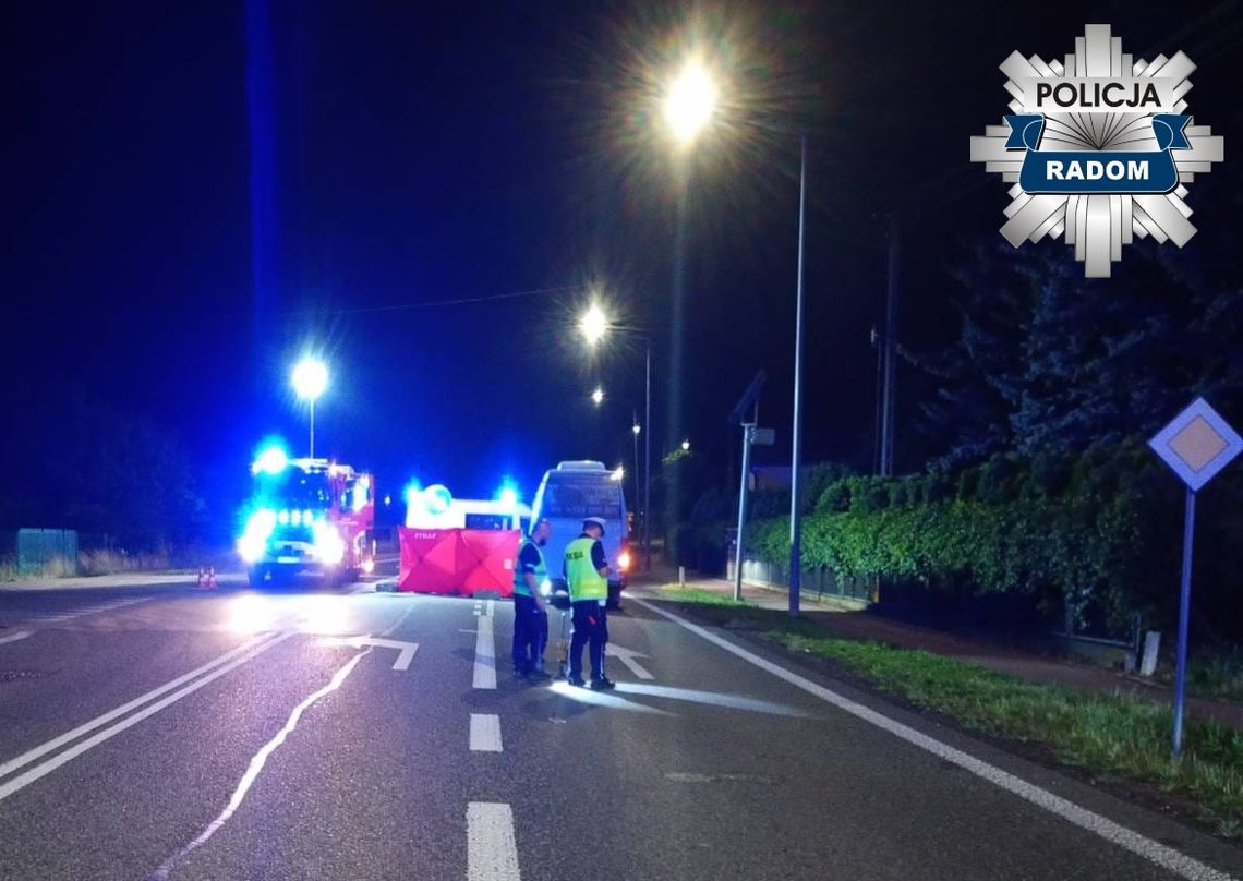 Tragiczny wypadek pod osłoną nocy. Pieszy wszedł wprost pod nadjeżdżającego busa Tragiczny wypadek pod osłoną nocy. Pieszy wszedł wprost pod nadjeżdżającego busa