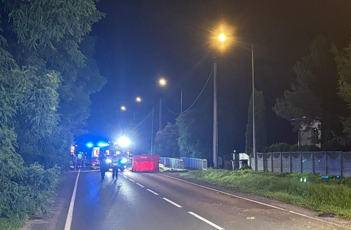 Tragiczny wypadek podczas wyprzedzania. 27-letni motocyklista zginął po zderzeniu z autem Tragiczny wypadek podczas wyprzedzania. 27-letni motocyklista zginął po zderzeniu z autem